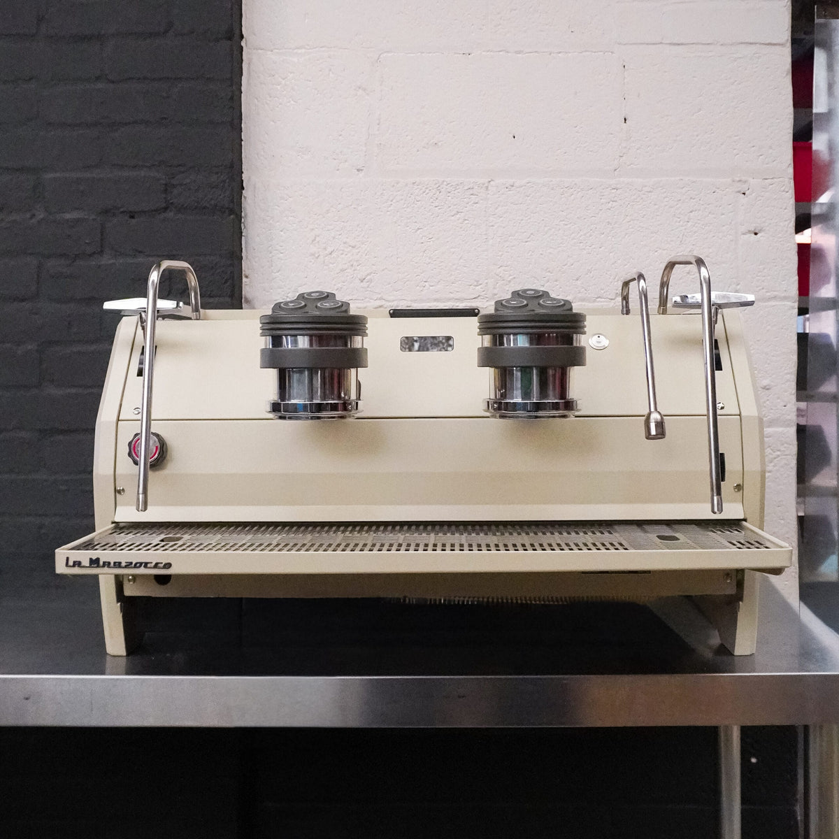 La Marzocco Strada S AV (2 Group) Ex-Display/Demo – Creme Colour